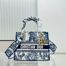 Christian Dior Shopping Bags